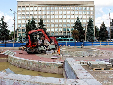 В Твери у стелы "Город воинской славы" начался ремонт