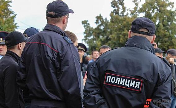 В Тюмени полиция разбирается в потасовке со стрельбой возле кафе «Монарх»