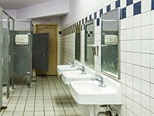 В Татарстане директор школы установил камеры в женских туалетах