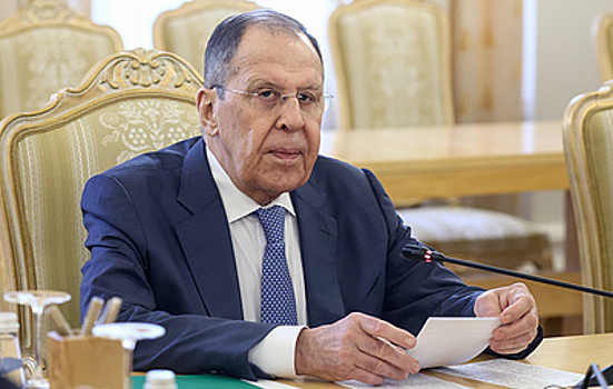 Глава МИД Индонезии пригласил Лаврова в Джакарту