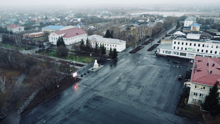 Губернатор Шумков показал, как преобразился центр Шумихи после реконструкции