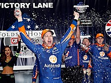 Кезеловски выиграл гонку NASCAR Cup в Атланте после штрафа Харвика