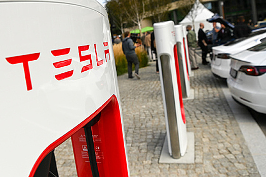 Tesla потратится на недовольных водителей