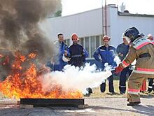 В "Тольяттиазоте" состоялись соревнования пожарных