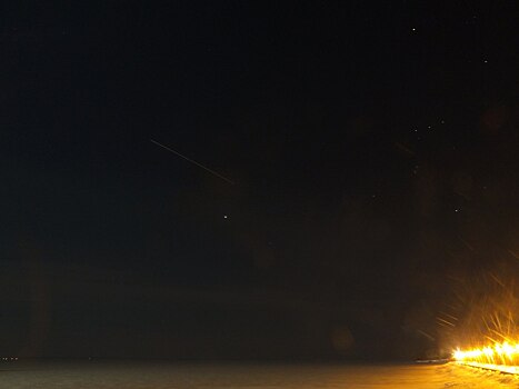 Сибирячка увидела космический корабль в ночном небе