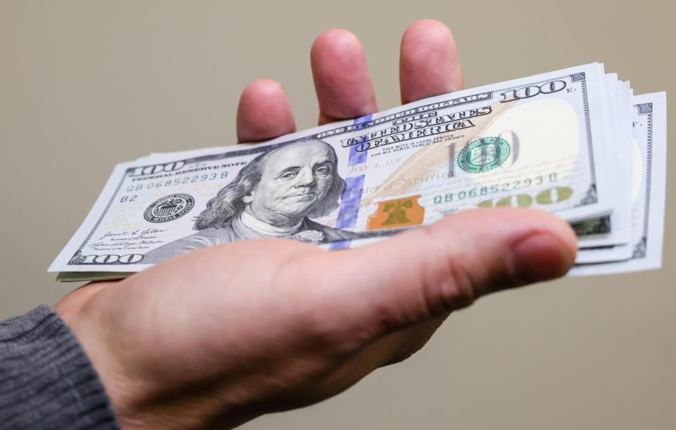 Супруги с Украины заработали более $500 тысяч на фиктивных пособиях в Чехии