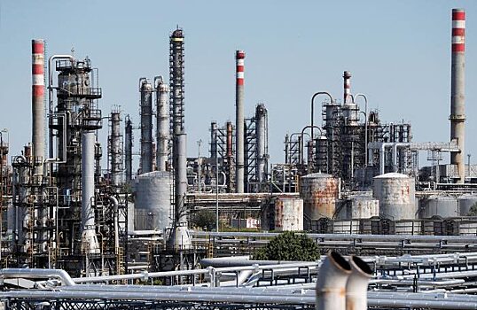 Цена на нефть марки Brent поднялась выше $123 за баррель впервые с 24 марта