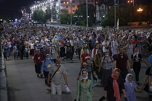 В Екатеринбурге могут отменить Царские дни и крестный ход