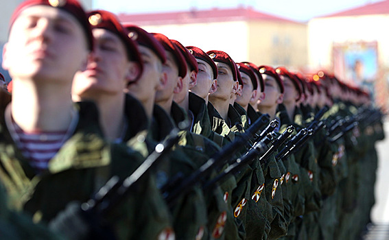 Путин увеличил численность Вооруженных сил РФ