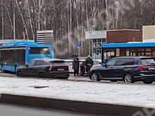 В Москве на видео попала драка таксиста и водителя автобуса