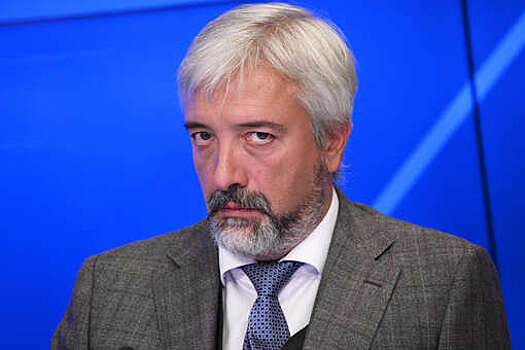 Примаков: Россия справится с попытками провокаций в западных странах на 9 Мая