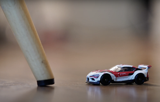Беспилотная дрифтовая Supra стала игрушкой Hot Wheels