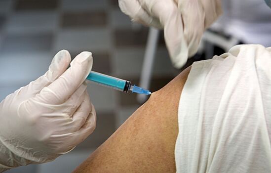 Впервые за сутки в Волгоградской области вакцинировались от COVID-19 около 21 тысячи человек