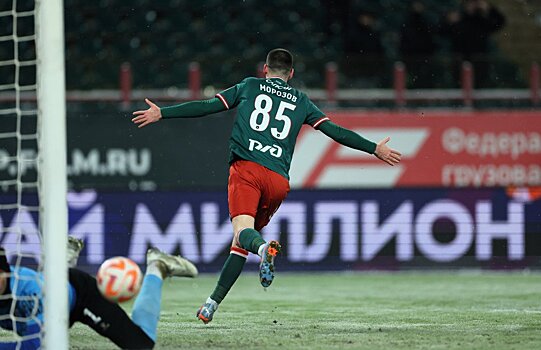 В такую погоду принести результат мог только Морозов, а Тикнизян добил соперника: «Локомотив» одержал победу в заключительном матче года
