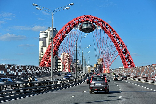 Москва "делится" автопутешественниками с другими регионами