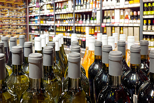 Эксперт предупредил о&nbsp;последствиях ожидаемого скачка цен на&nbsp;алкоголь