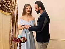 Авербух высказался после свадьбы со звездой "Папиных дочек" Арзамасовой