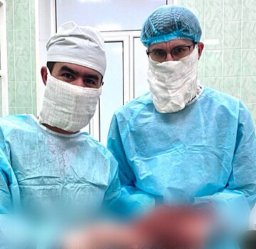 В Сарапуле хирурги удалили у пациента опухоль размером с футбольный мяч