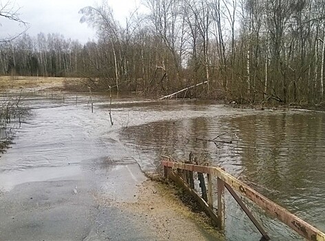 В Бейском районе Хакасии сильный снегопад ухудшил паводковую ситуацию