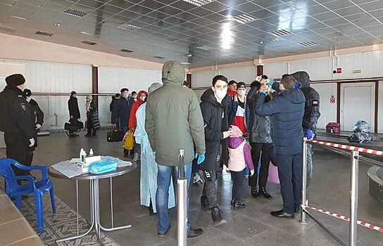 В аэропорту Ноябрьска из-за коронавируса начали мерить температуру