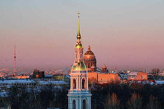 Депутат Крупник посоветовал недовольным звоном колоколов петербуржцам переезжать в спальные районы