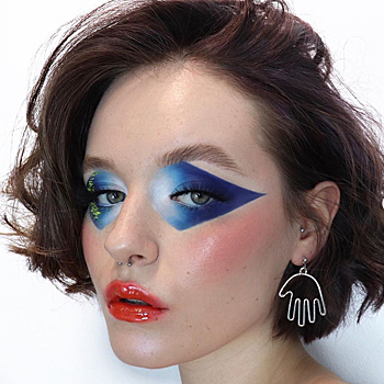 Инстаграм дня: футуристичный макияж от немецкого beauty-блогера