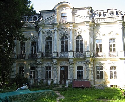 Оранжерею в Петергофе восстановят за счет нового арендатора