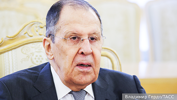 Военный эксперт Перенджиев: Лавров разоблачил очередной симулякр Запада в отношении Украины