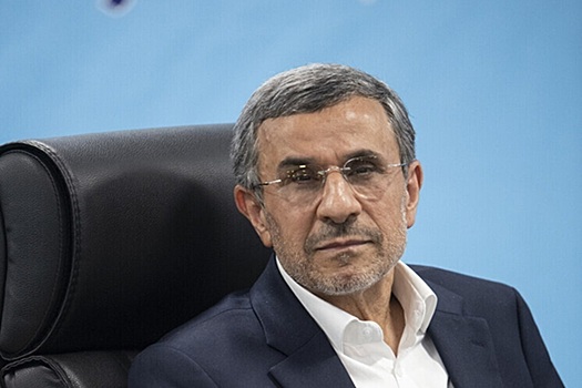 Родственники Махмуда Ахмадинежада опровергли новости о его смерти