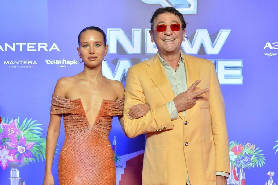 Стало известно о подготовке Лепса к свадьбе с 19-летней Кибой