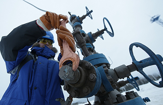 Россия начала поэтапное сокращение добычи нефти