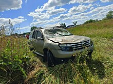 В новосибирской реке нашли затопленный кроссовер с трупом