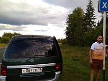 Пьяный Дмитрий Медведев угнал машину под Саратовом
