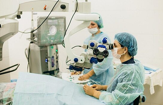 Тюменские врачи удалили пациенту 8-сантиметровую опухоль на лице