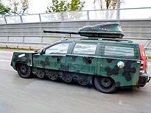 Фото дня. Старую Volvo превратили в танк