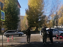 В Омске на переходе машина сбила коляску с ребенком
