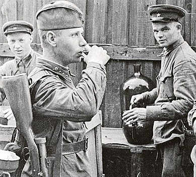 «Наркомовские 100 грамм» зачем пили на фронте