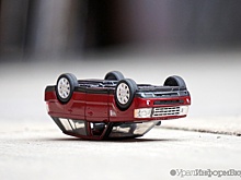 Под Миассом перевернулась легковушка - трое пострадавших