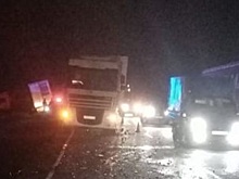 На трассе в Волгоградской области в массовом ДТП погибла семья из трех человек