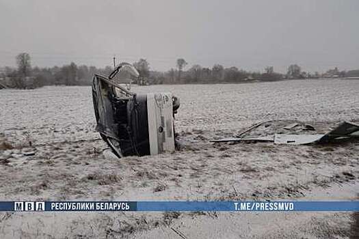 Минздрав Белоруссии: 13 человек попали в больницы после ДТП под Витебском