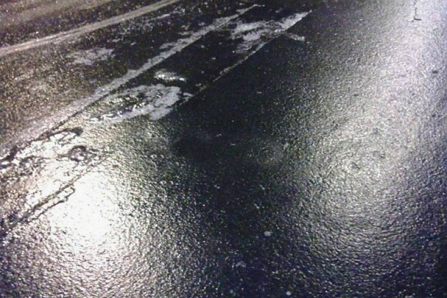 Водителей предупредили о коварстве "черного льда" на дорогах