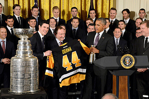 Обама принял хоккеистов "Питтсбурга" в Белом доме