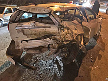 Nissan выбросило на встречную полосу Бердского шоссе