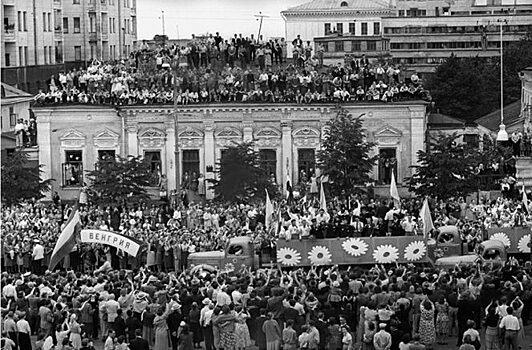 Как фестиваль молодежи 1957 года изменил СССР