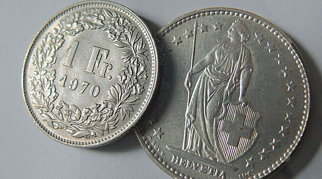 Россиянам назвали единственную надежную валюту для хранения денег в ближайшие месяцы