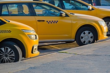 Закон об обязательной локализации автомобилей для такси посчитали преждевременным