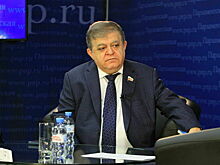 Сенатор: Еврокомиссия может устроить цветную революцию для свержения Орбана