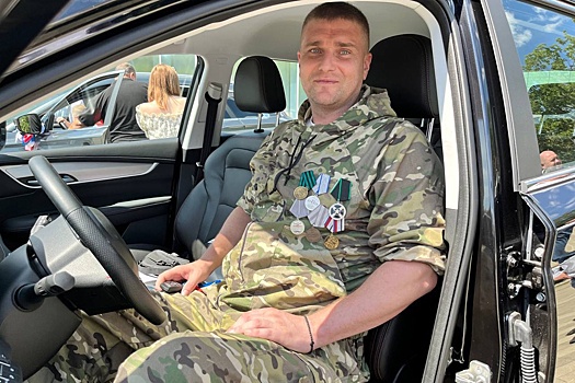 На Кубани участникам СВО вручили 23 автомобиля