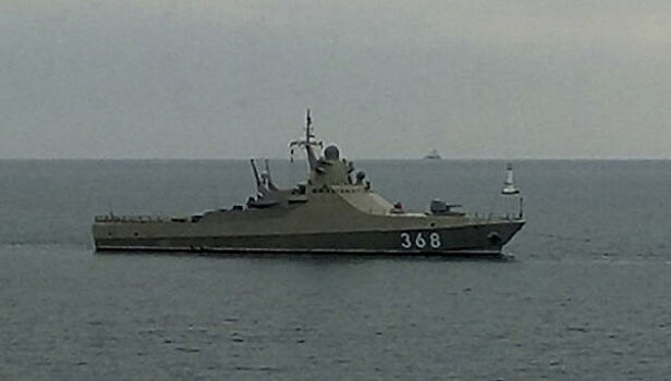 Британский корабль сопроводил российский корвет в Ла-Манше