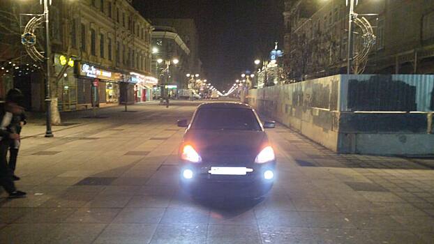 Водителя, сбившего женщину на пешеходной зоне в Саратове, привлекли к административной ответсвенности